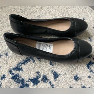 Like New Alfani Step n Flex Flats, 9.5
